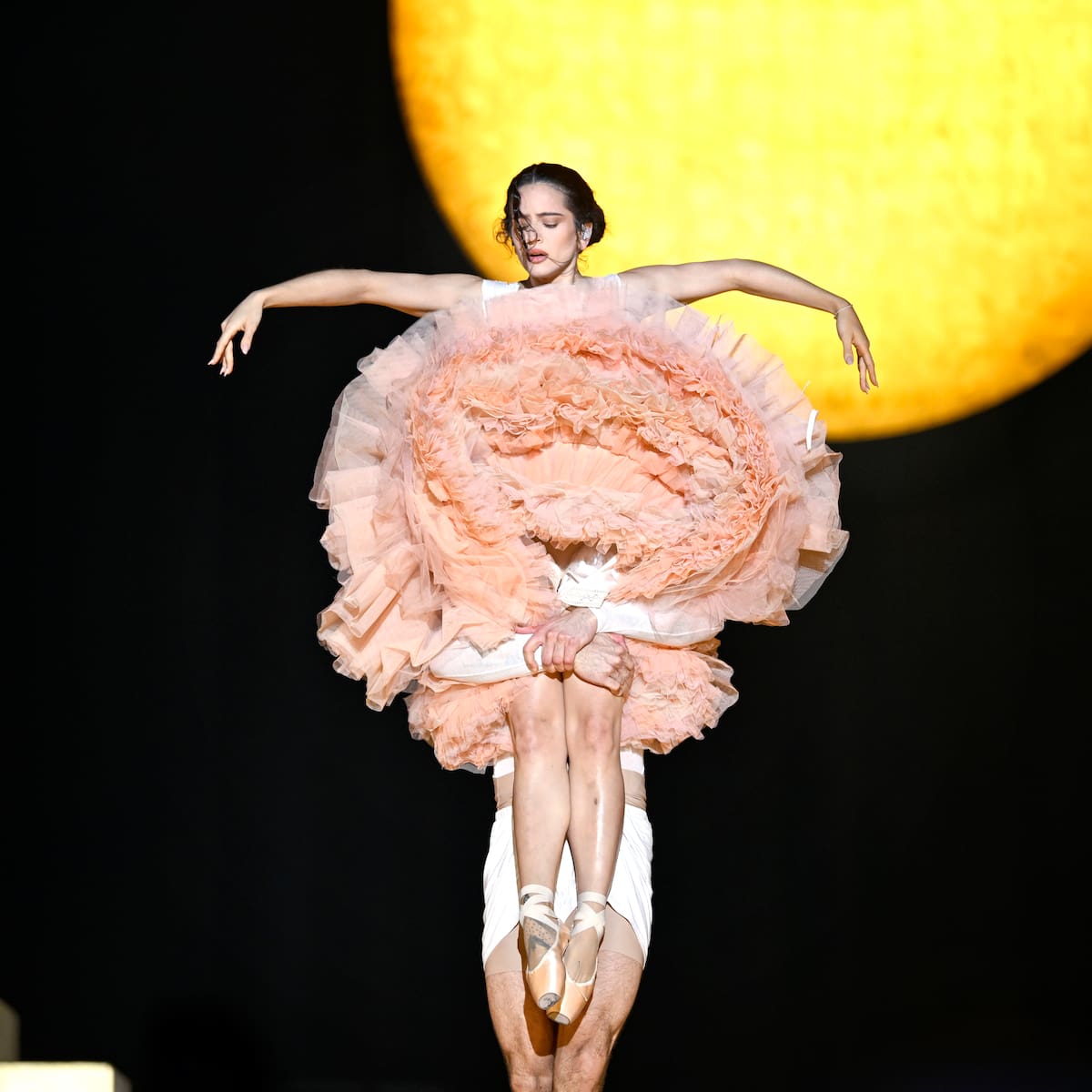 Rosalía hace primera declaración tras cancelar su concierto en Milán: "me siento mejor"