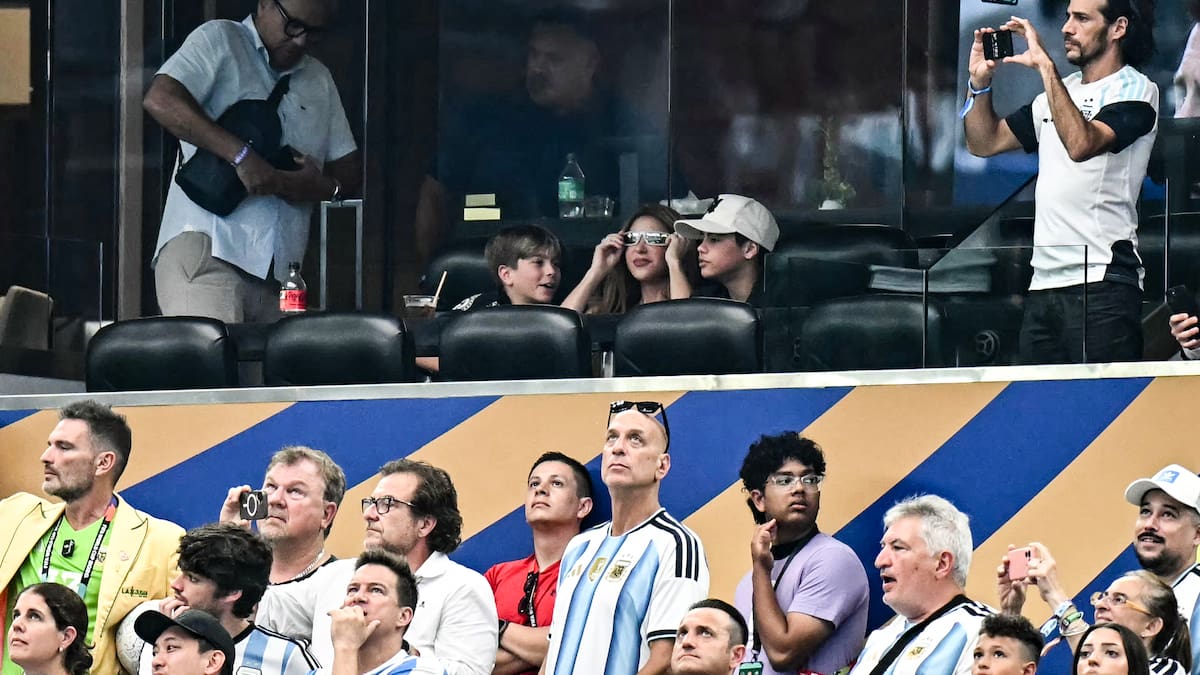 El video de la ovación a Shakira en el partido de Argentina y su mensaje a Lionel Messi