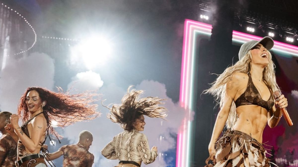 Chris Martin Surprises Tini’s Fans in Argentina at FUTTTURA Festival Latest Concert