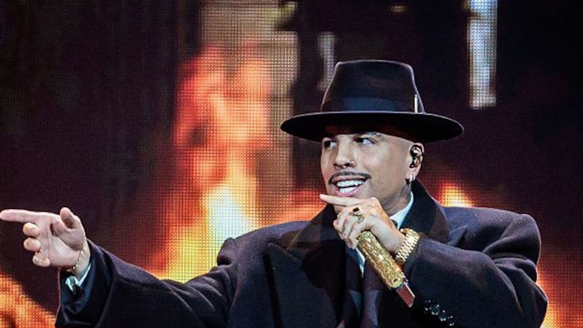 Rauw Alejandro Joins Bad Bunny at Puerto Rico Coliseum Residency, Debuts ‘Buenos Términos’ Live