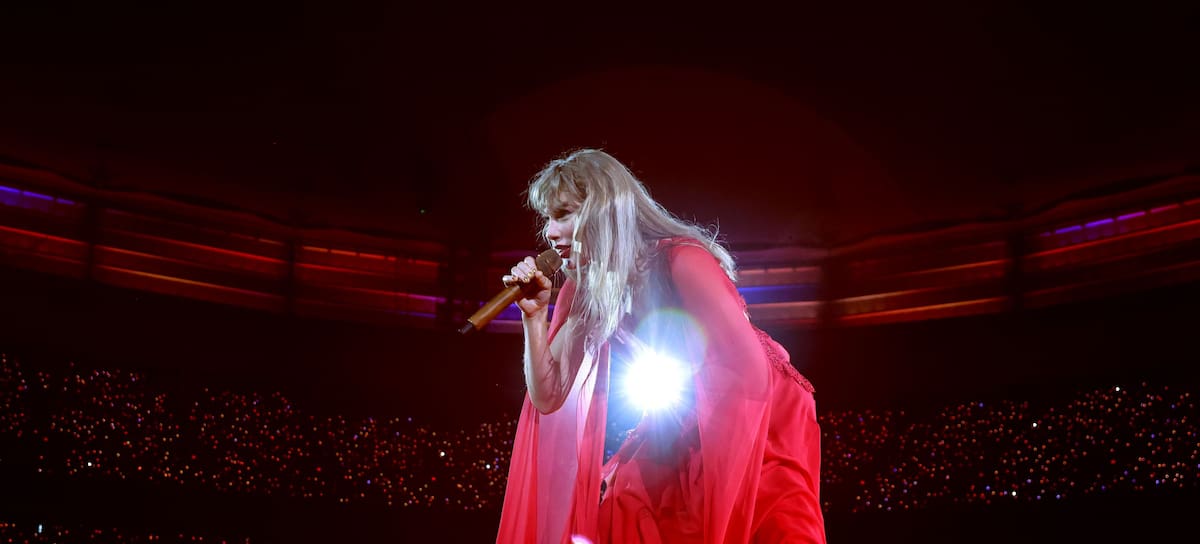 Taylor Swift actúa durante The Eras Tour el 6 de diciembre de 2024 en Vancouver, British Columbia.