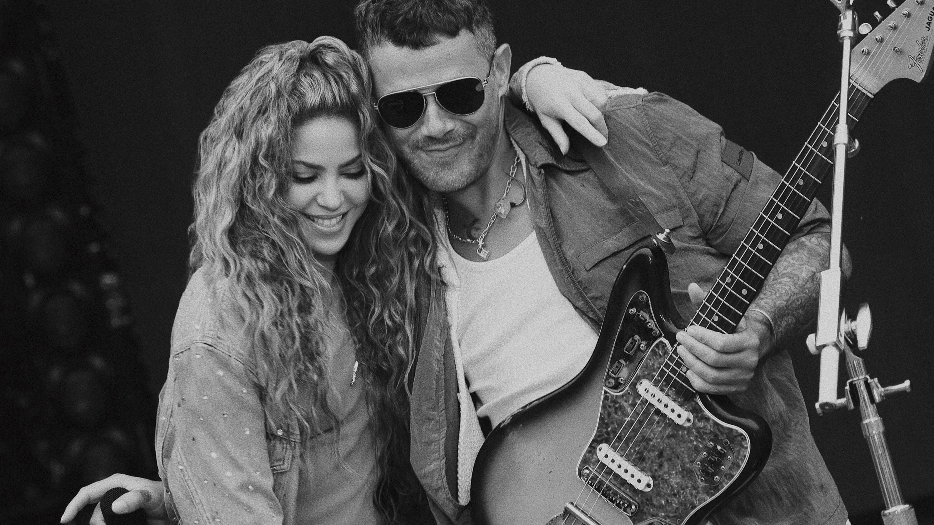 Alejandro Sanz y Shakira, en una imagen promocional cortesía de Sony Music