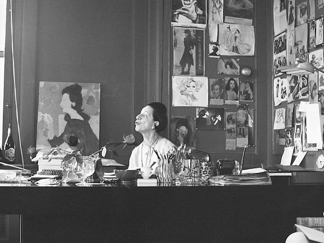 Portrait of Diana Vreeland in her office, 20th century. Jack Robinson/ Hulton Archive / Getty Images