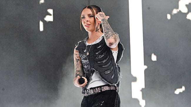 Young Miko se presenta durante el Festival de Música Governor’s Ball 2025 en el Parque Flushing Meadows Corona el 7 de junio de 2025 en la ciudad de Nueva York. (Astrida Valigorsky/Getty Images)