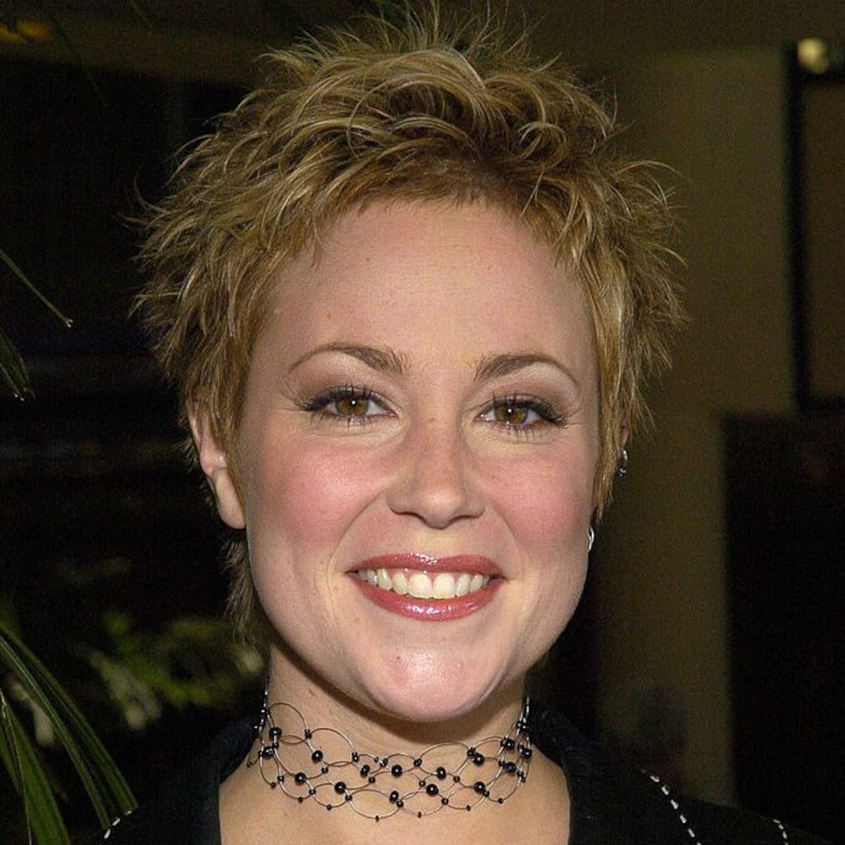 Kim Rhodes, Mom from The Suite Life, Shares Why She’s No Longer in Touch with Dylan and Cole Sprouse