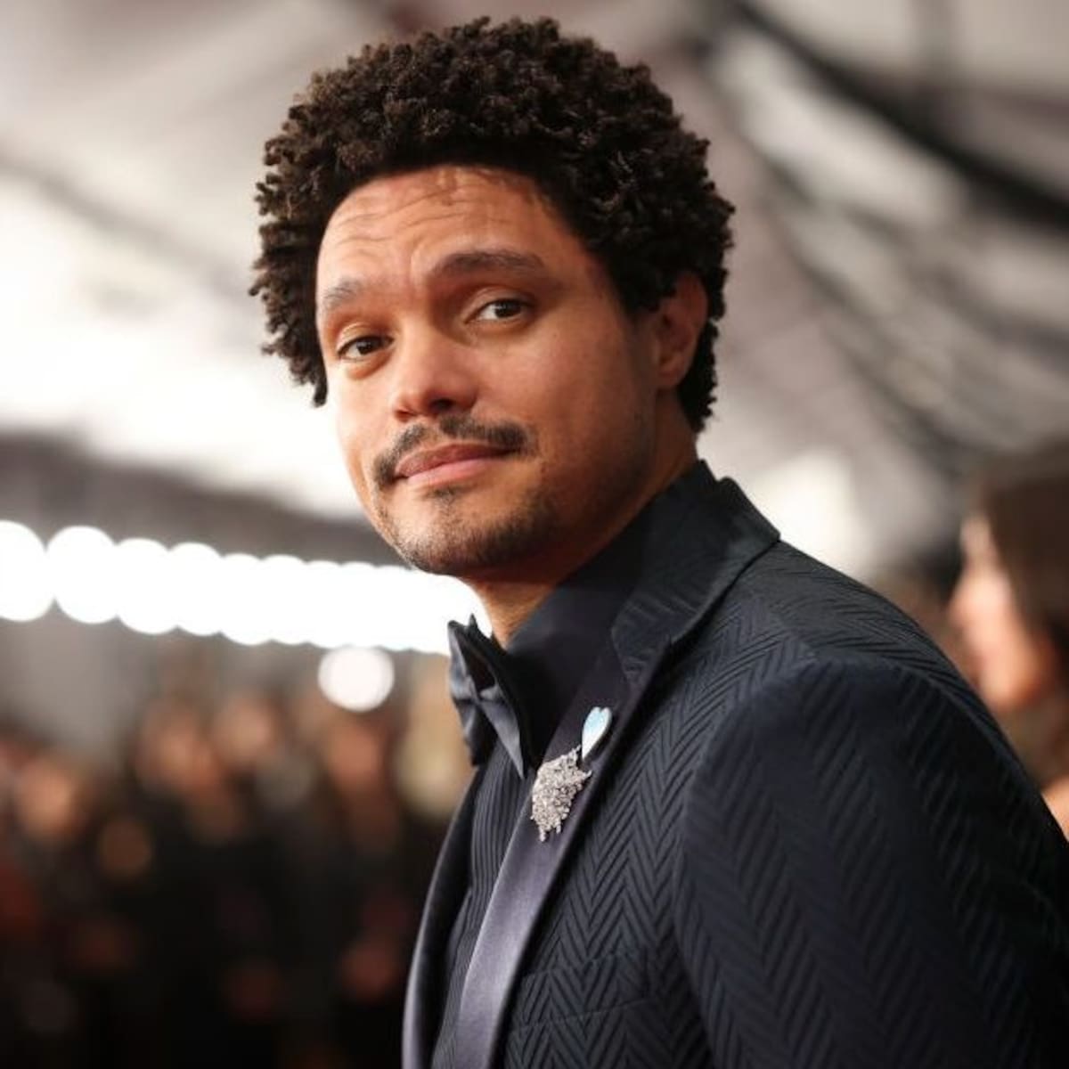 ¿Quién será el presentador de los Premios Grammy 2026?