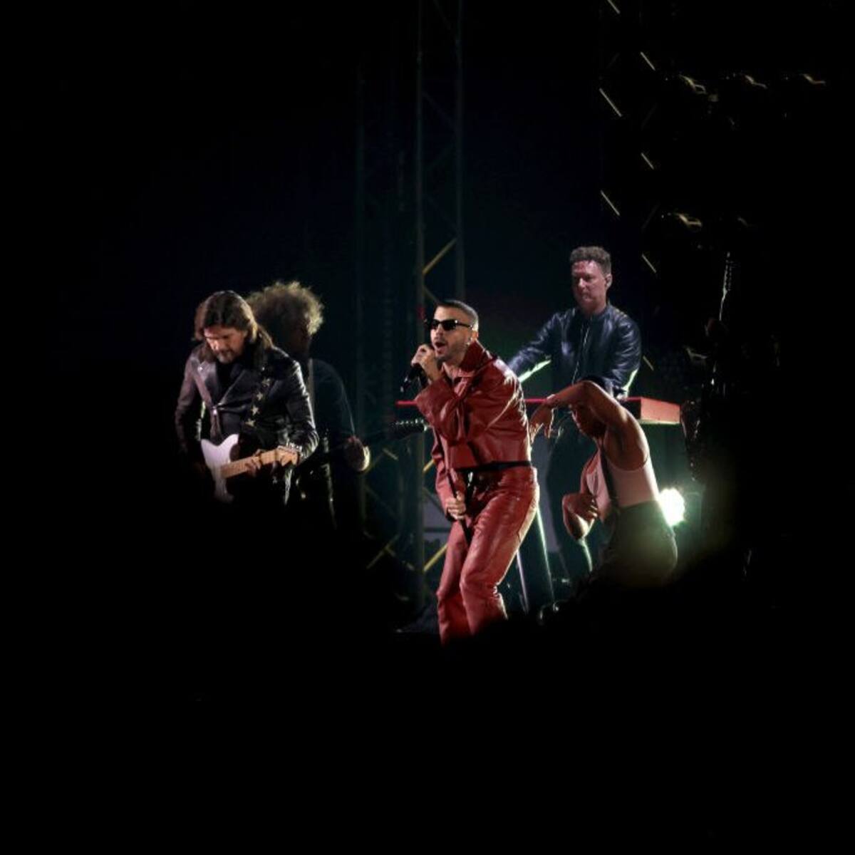 Rauw Alejandro’s Song At the Latin Grammys 2023 ‘Se Fue’: English Lyrics Translation