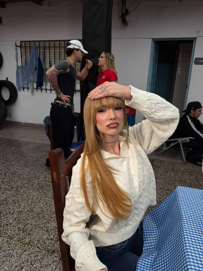 La Joaqui comparte fotos en el set de Te Vi, su canción con Callejero Fino que estaría dedicada a Luck Ra.