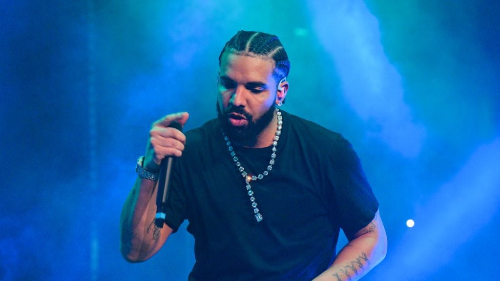 Drake performs onstage during «Lil Baby & Friends Birthday Celebration Concert» at State Farm Arena on December 9, 2022 in Atlanta, Georgia. Prince Williams/WireImage