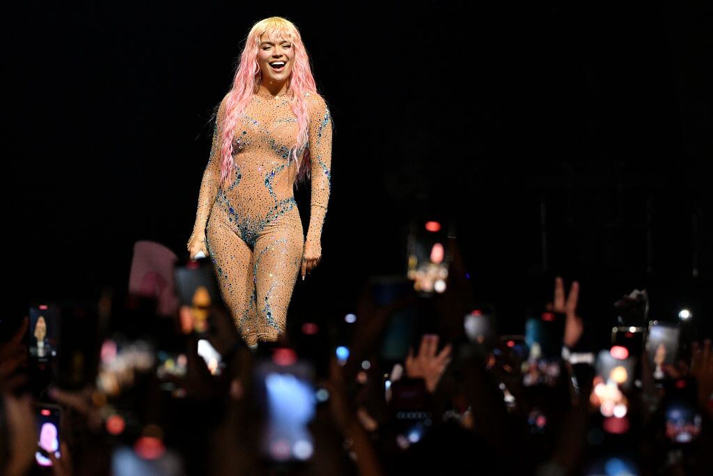 Karol G actúa durante la etapa europea de su gira MAÑANA SERÁ BONITO en The O2 Arena el 18 de junio de 2024 en Londres, Inglaterra. Jim Dyson/Getty Images. Jim Dyson/Getty Images
