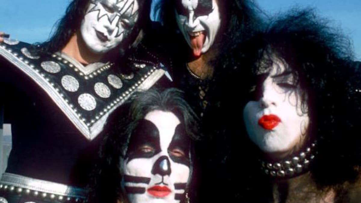 Rock Legend Ace Frehley Dies at 74 — Family Confirms Cause of Death