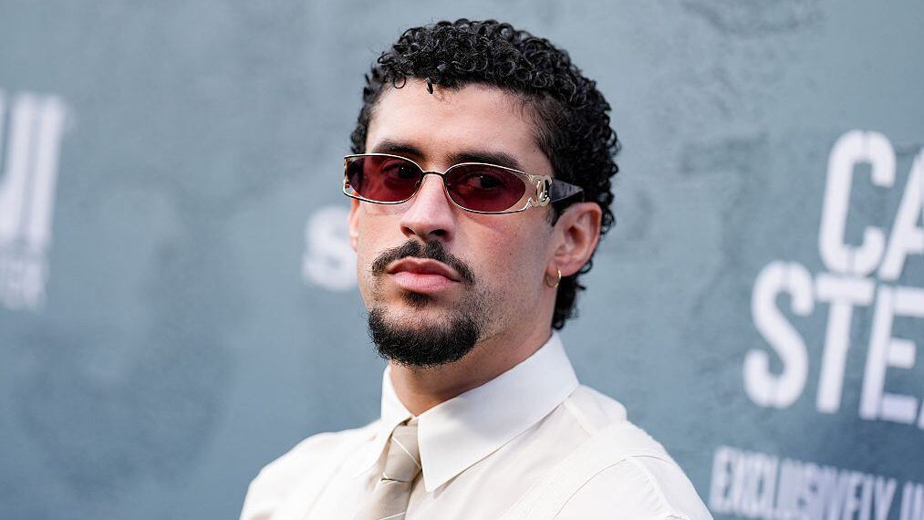 Bad Bunny en el estreno en Nueva York de «Caught Stealing» de Columbia Pictures, realizado en el Regal Union Square el 26 de agosto de 2025 en Nueva York, Nueva York. John Nacion/Variety vía Getty Images