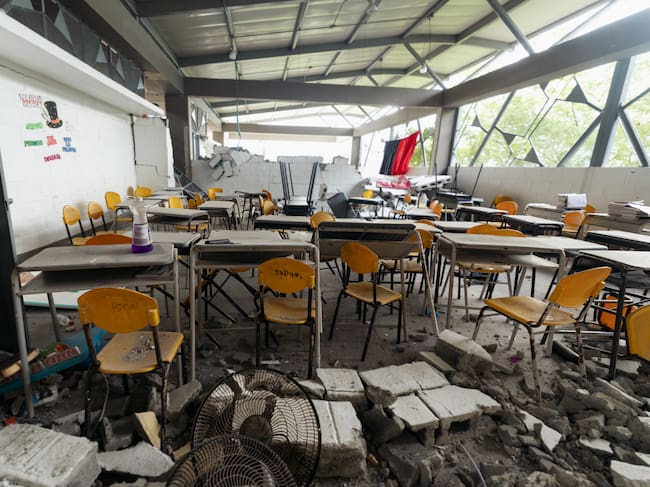 Una escuela derribada en Quibdó tras el devastador terremoto del 10 de agosto.