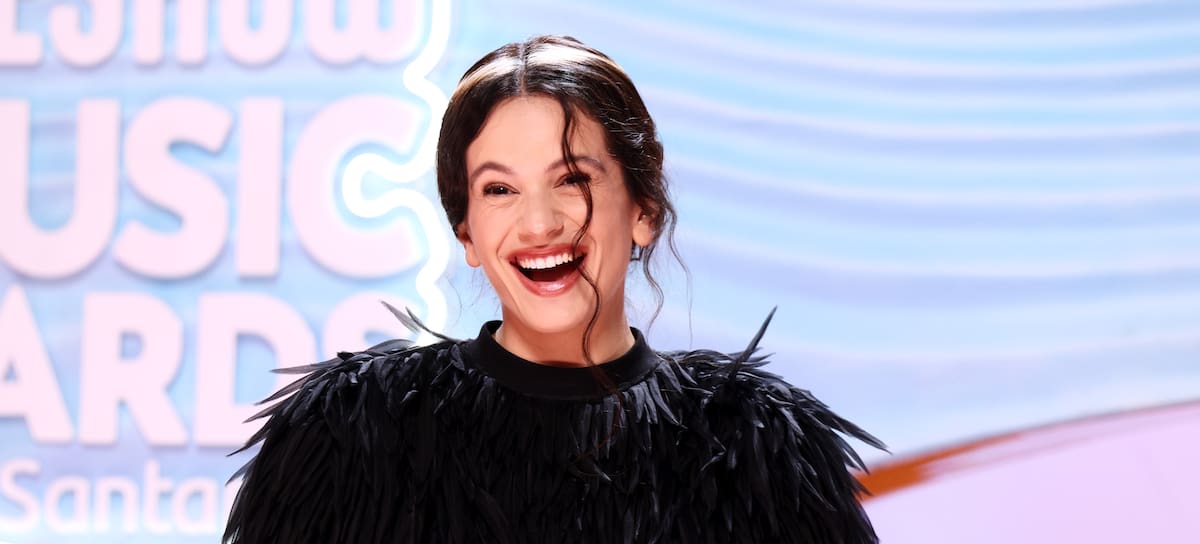 Rosalía asiste en Los40 Music Awards Santander en el Roig Arena el 7 de noviembre de 2025 en Valencia, España.