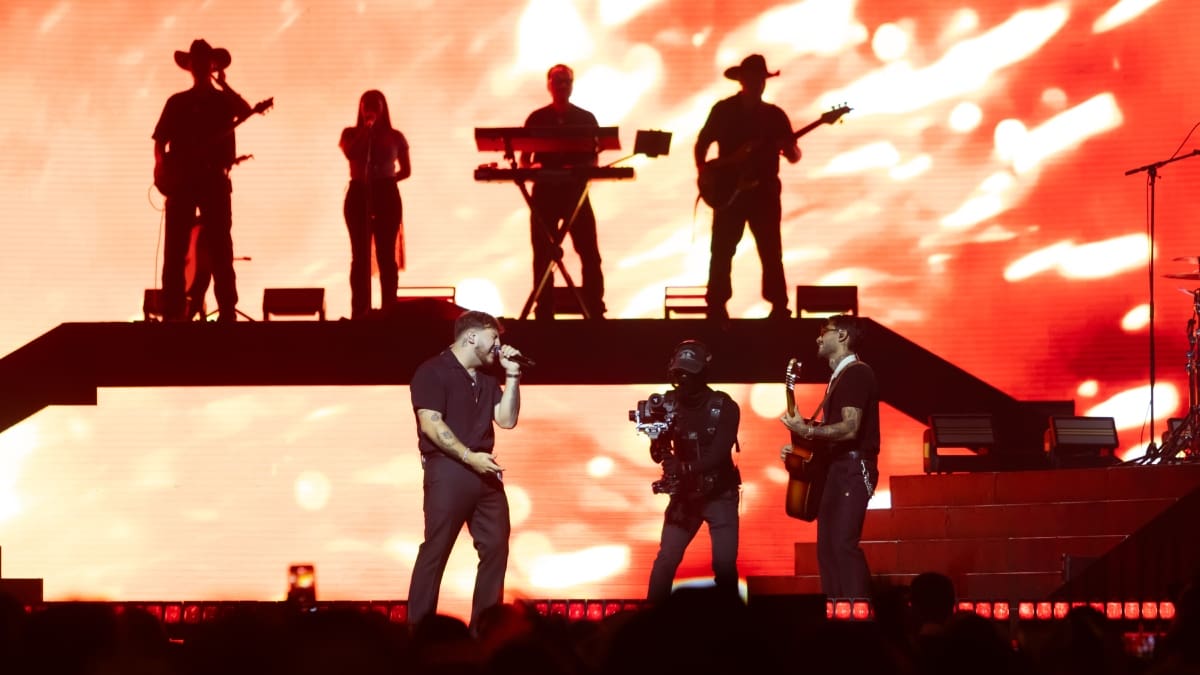 Letra completa y significado de 'Hecha Pa' Mi' de Grupo Frontera: una canción para los enamorados