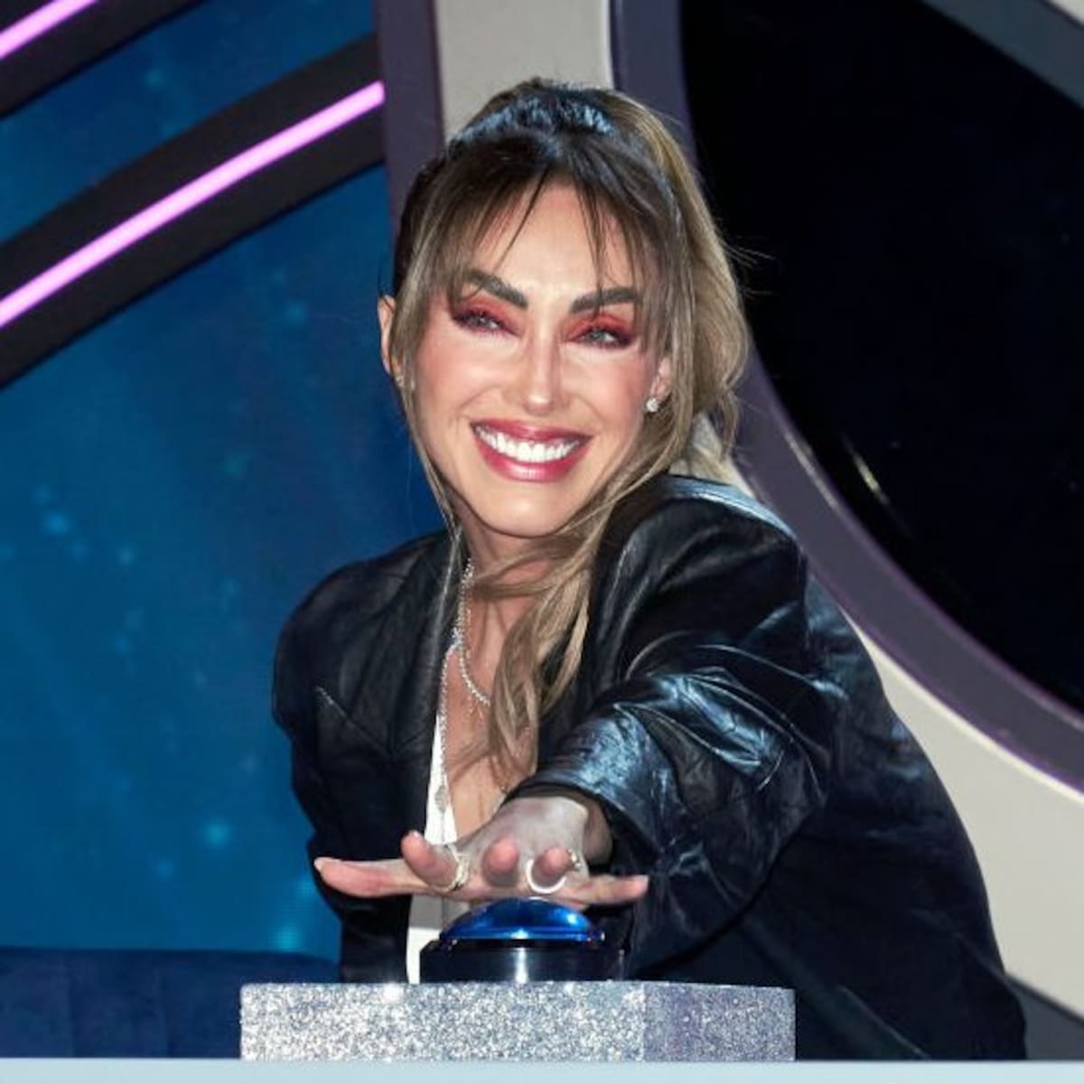 Why Anahí from RBD Faces Fraud Allegations in Mexico and the U.S.