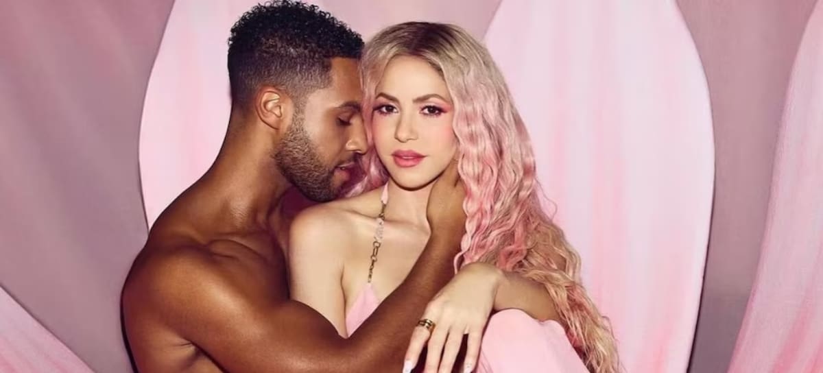 Shakira y Lucien Laviscount en el video de 'Puntería' // Foto: crédito YouTube