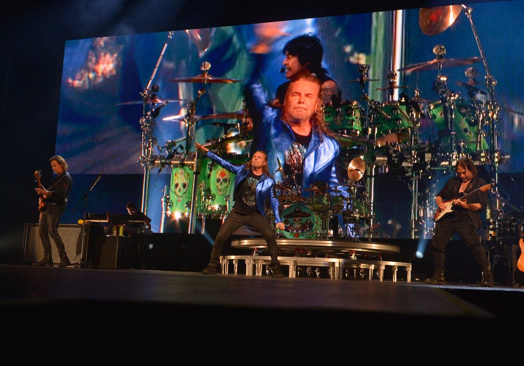 Juan Calleros, Fher Olvera, Alex González and Sergio Vallín of Maná perform live on stage during «México Lindo Y Querido Tour». Johnny Louis / Getty Images