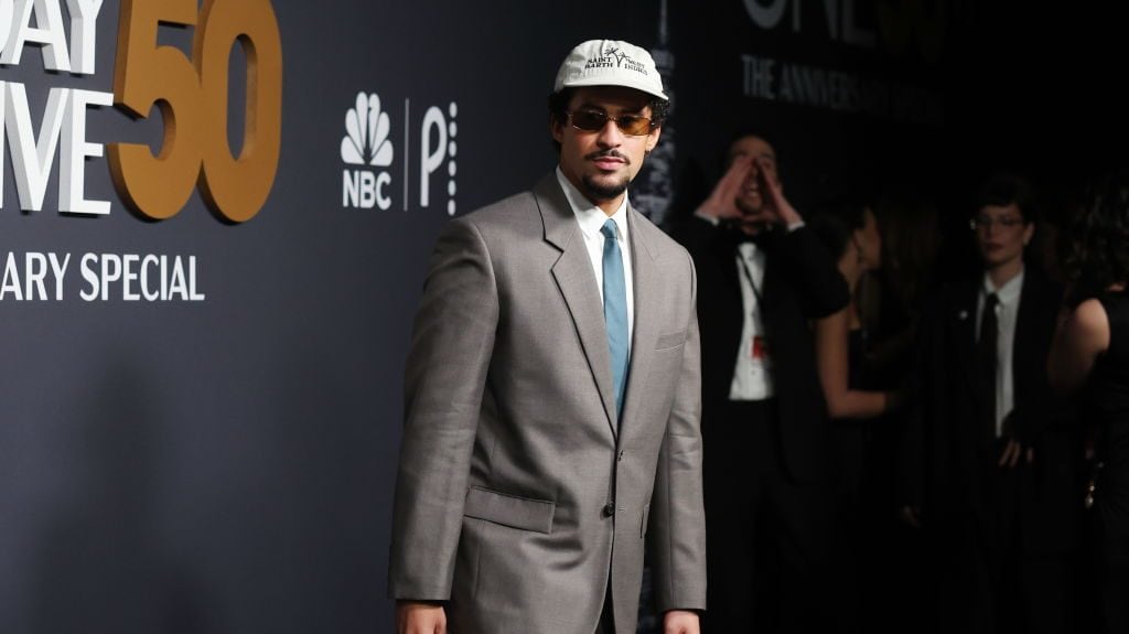 Bad Bunny asiste al 50 aniversario de SNL en NYC en febrero de 2025. Udo Salters/Patrick McMullan via Getty Images