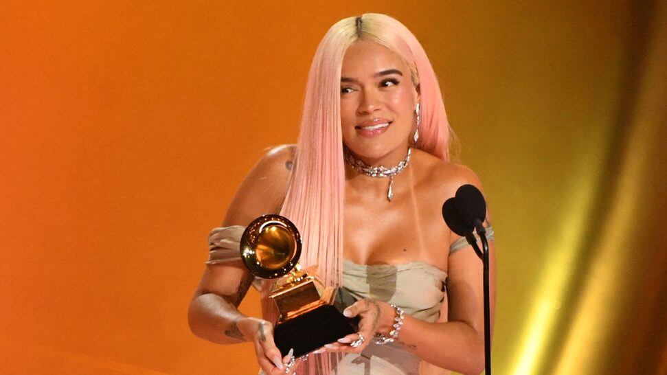Colombian singer Karol G accepts the Best Musica Urbana Album award for «Manana Sera Bonito» on stage during the 66th Annual Grammy Awards at the Crypto.com Arena in Los Angeles on February 4, 2024. (Photo by Valerie Macon / AFP) (Photo by VALERIE MACON/AFP via Getty Images)