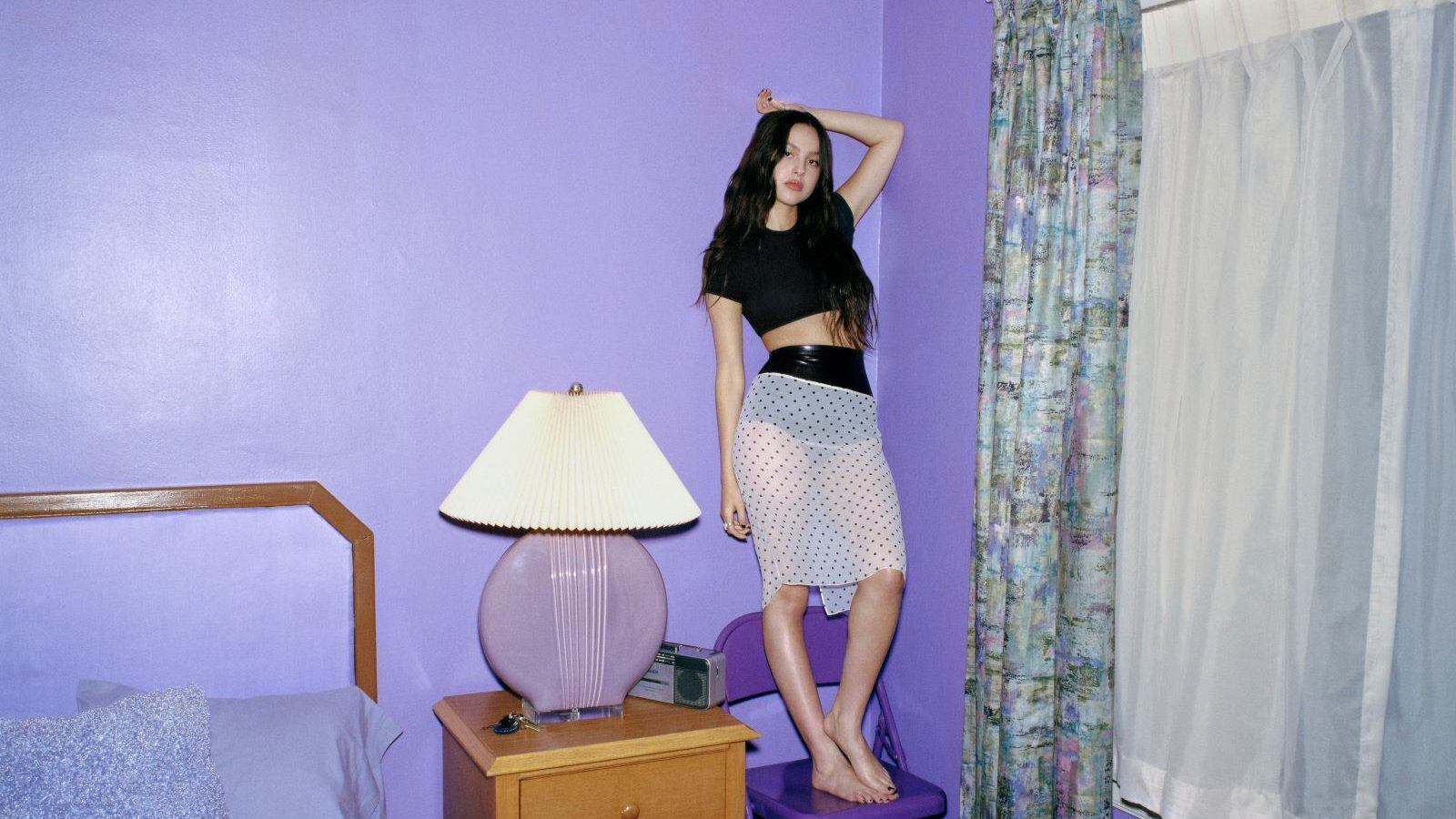 Olivia Rodrigo presents GUTS / Larissa Hofman