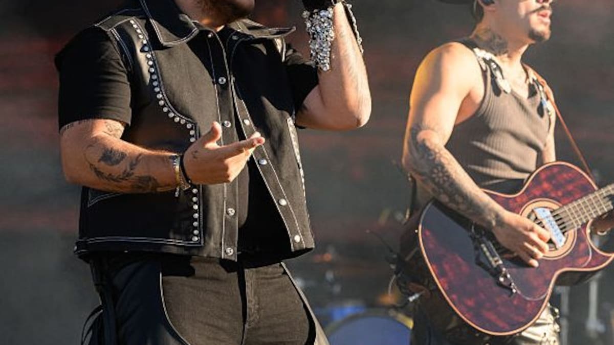 ‘Me Retiro’ de Grupo Frontera y Santana logra el #1 en la Lista LOS40 USA