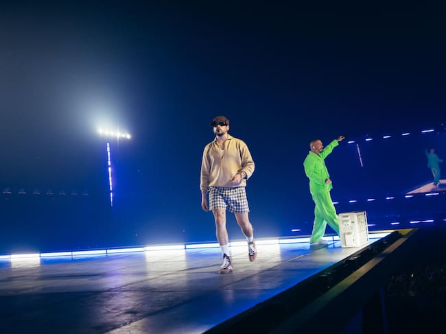 J Balvin aparece para cantar junto con Bad Bunny el 5 de julio de 2026 en el Defense Arena de París, Francia