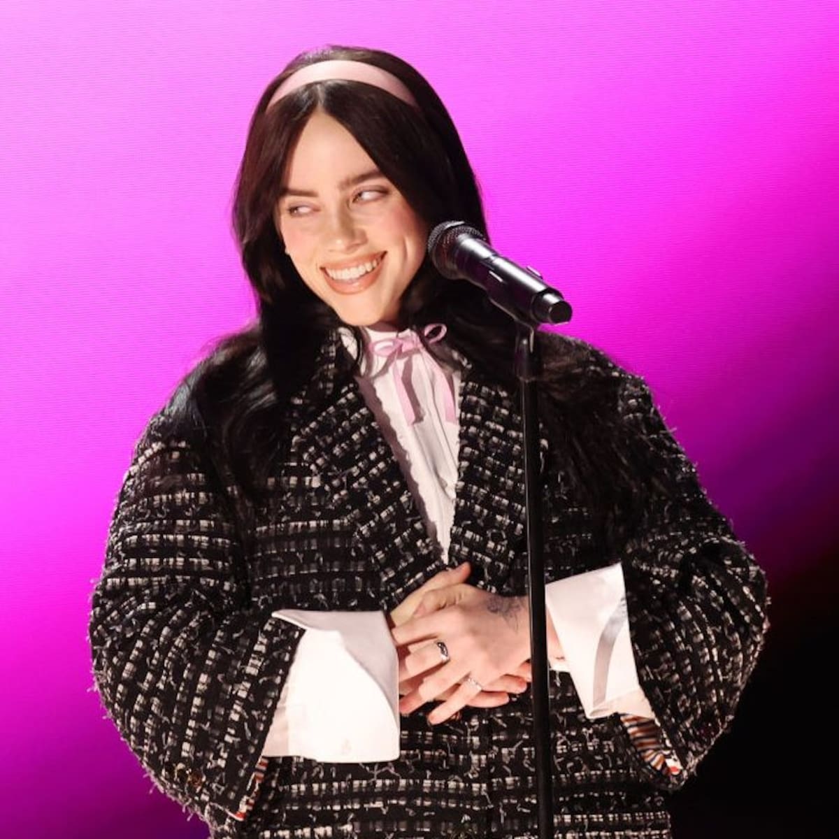 The Rules and Design Behind Billie Eilish ’s Special UNO Deck