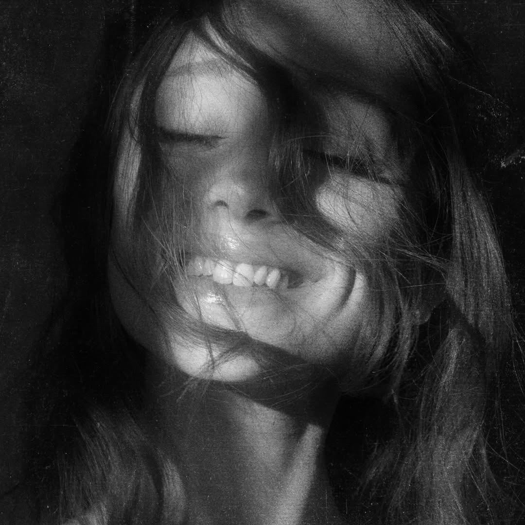 La portada de Petal, nuevo disco de Ariana Grande, que lanzará el próximo 31 de julio de 2026 / Meta