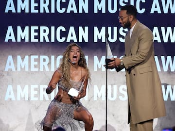 De Karol G a Bad Bunny: Los ganadores latinos de los American Music Awards 2026