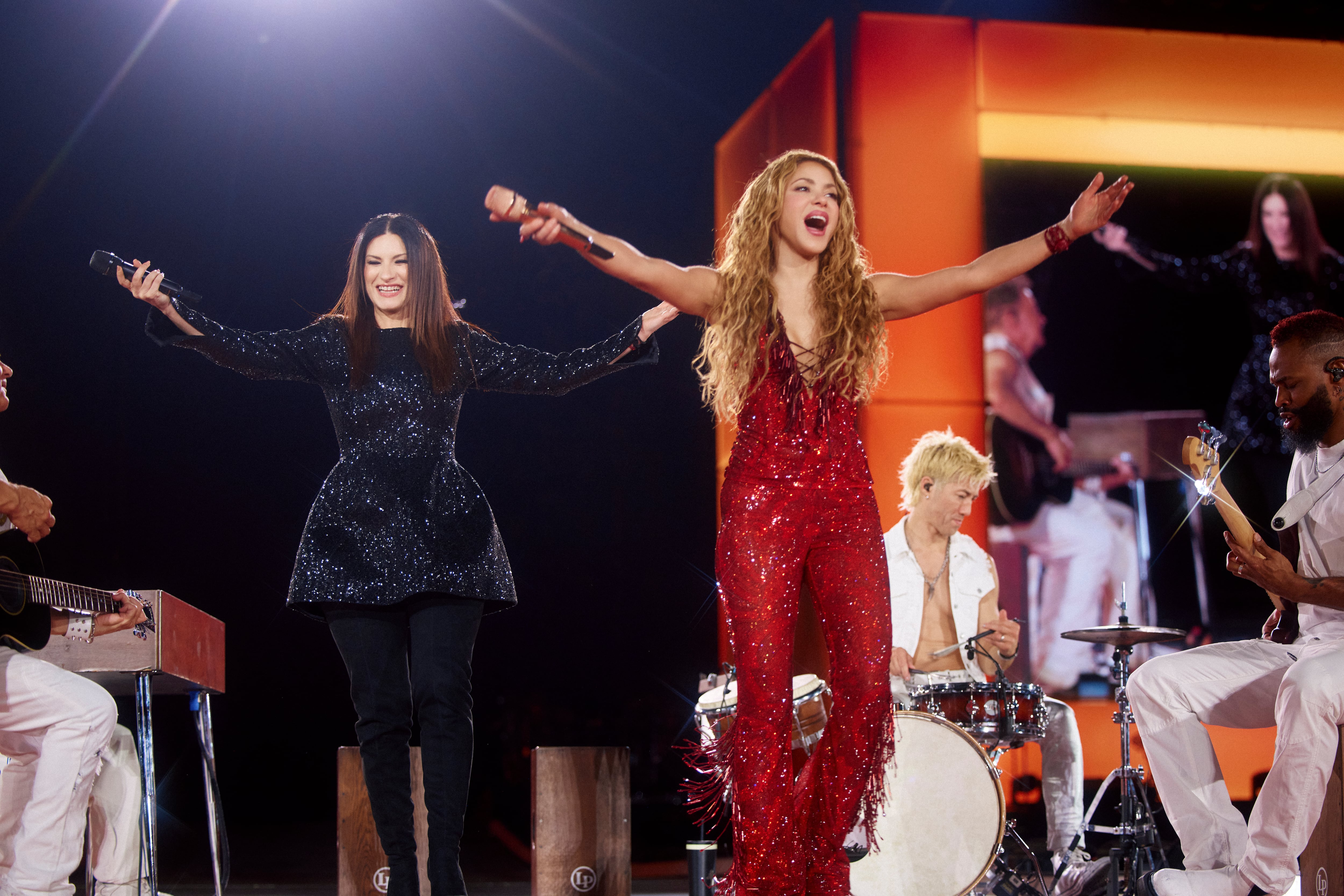 Shakira y Laura Pausini actúan en la tercera fecha de la residencia de la artista colombiana en Madrid, el 20 de septiembre de 2026
