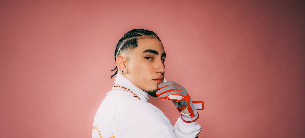 La estrella puertorriqueña Omar Courtz comienza el Por Si Mañana No Estoy USA Tour