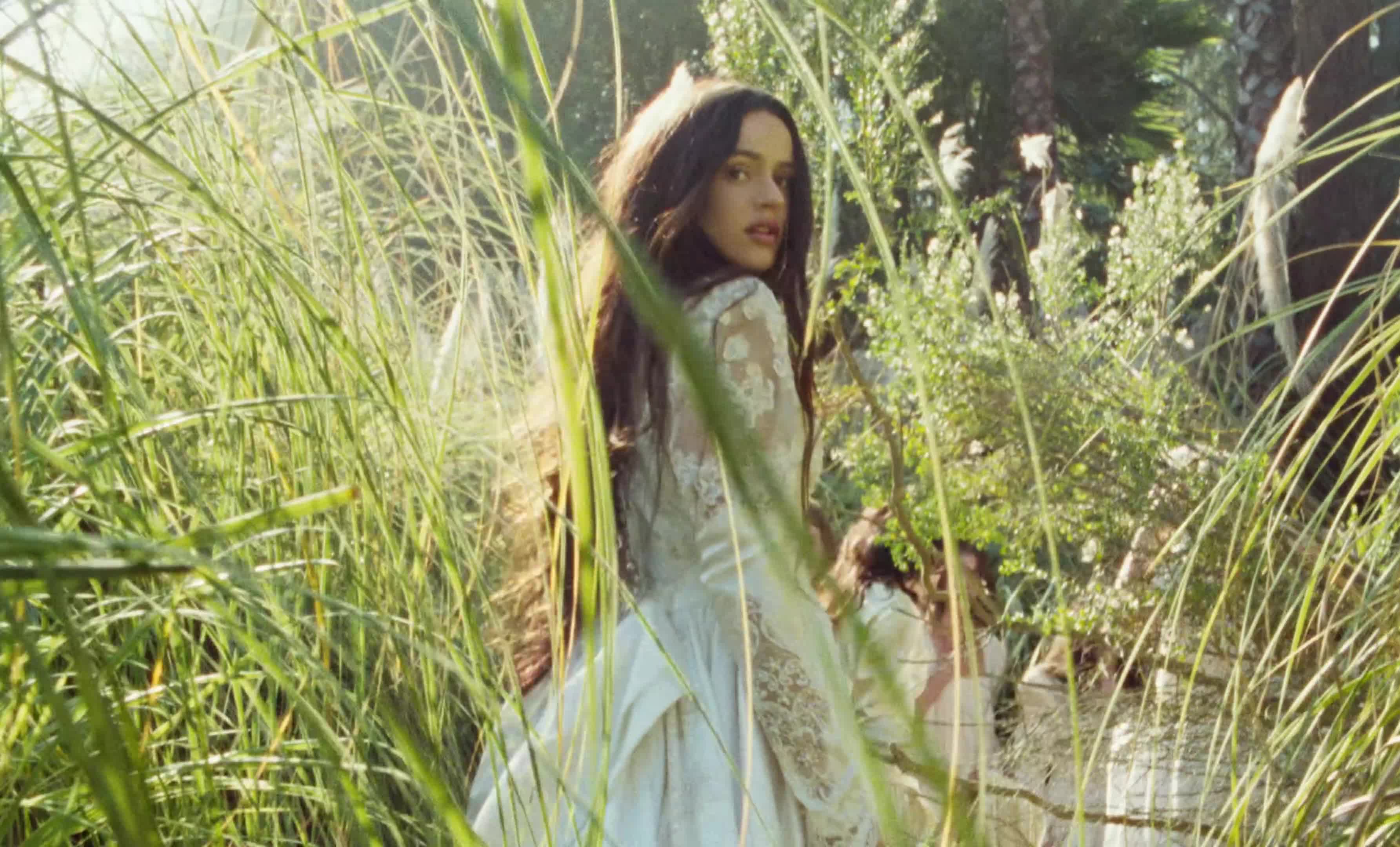 Rosalía en el videoclip de Focu' Ranni / YouTube