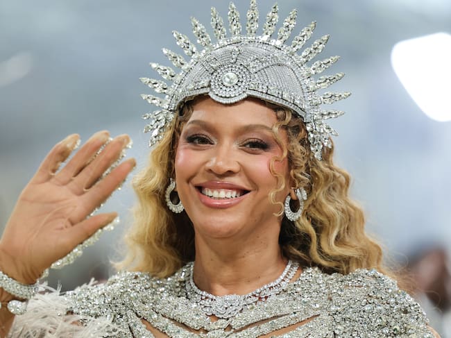 La cantante estadounidense Beyoncé llega a la Gala del Met de 2026, dedicada al «arte del vestuario», en el Museo Metropolitano de Arte de Nueva York, el 4 de mayo de 2026.