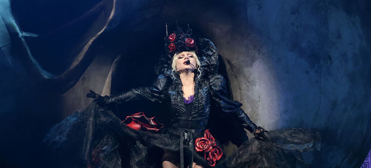 Lady Gaga actúa en el Mayhem Ball Tour el 22 de agosto de 2025 en el Madison Square Garden de Nueva York
