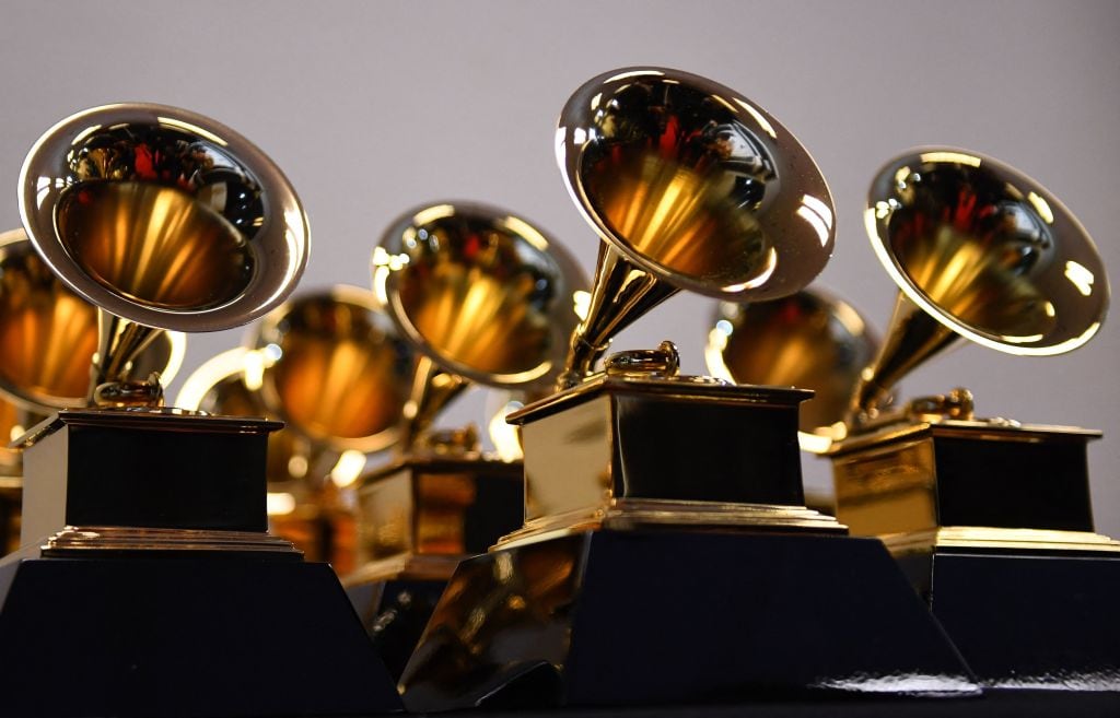 Los trofeos de los Premios Grammy durante la 64.ª edición de los Premios Grammy en el MGM Grand Garden Arena de Las Vegas el 3 de abril de 2022.