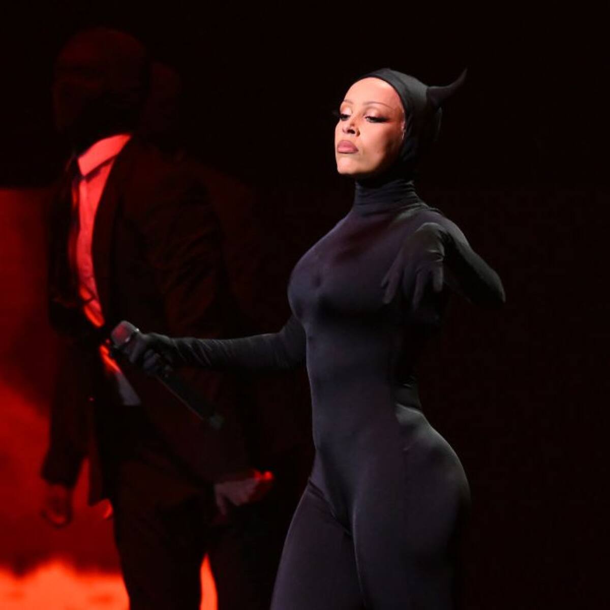 Doja Cat Loses 250k Followers After Arguing with Fans Online: «Get a Job»