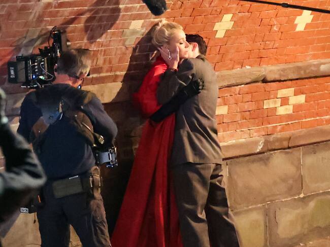 Gwyneth Paltrow and Timothee Chalamet are seen at the «Marty Supreme» movie set in Central Park, Manhattan on October 16, 2024 in New York City. Jose Perez/Bauer-Griffin/GC Images