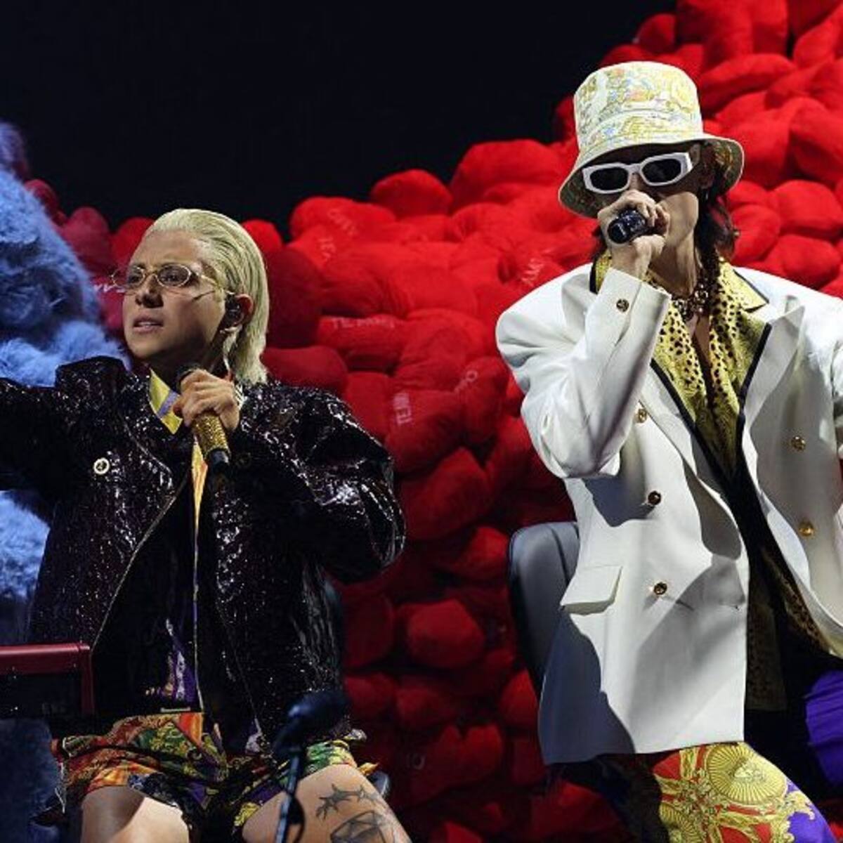 CA7RIEL y Paco Amoroso: el dúo argentino que explotó en los Latin Grammy 2025