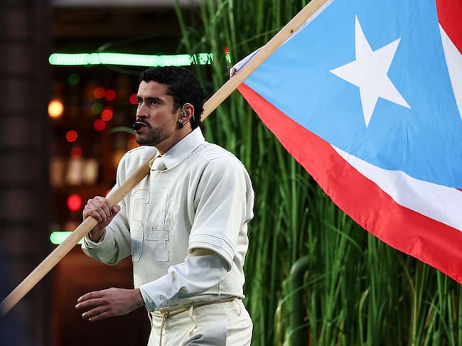 El 8 de febrero de 2026, Bad Bunny se presenta durante el Apple Music Halftime Show en el partido de fútbol americano NFL Super Bowl 60 entre los Seattle Seahawks y los New England Patriots en el Levi's Stadium en Santa Clara, California.