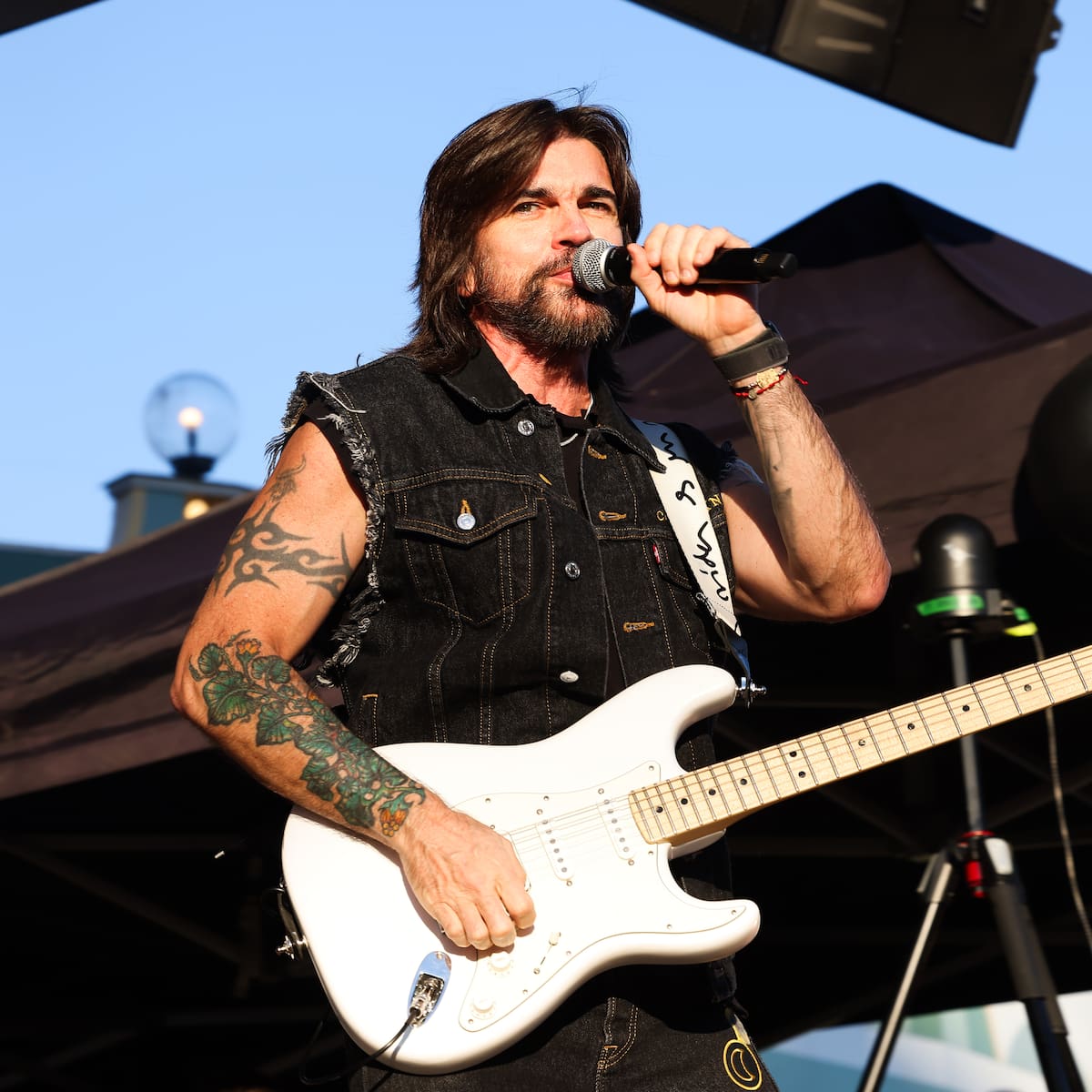 Juanes anuncia su gira mundial con más de 50 fechas: países, dónde comprar tickets y más