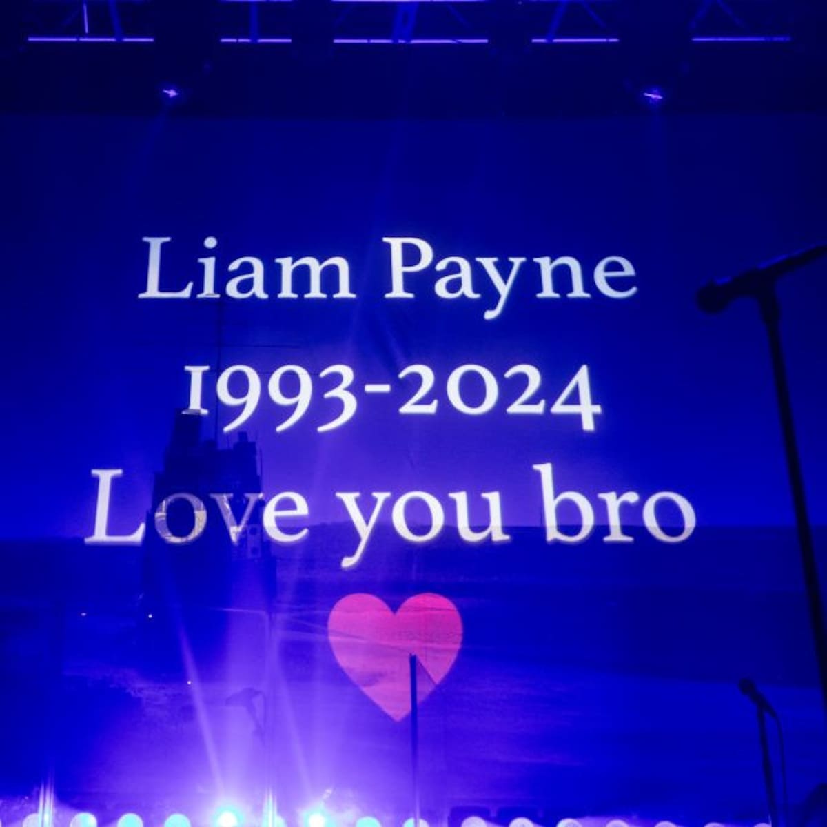 Zayn Malik Pays Tribute to Liam Payne at the Start of His Tour