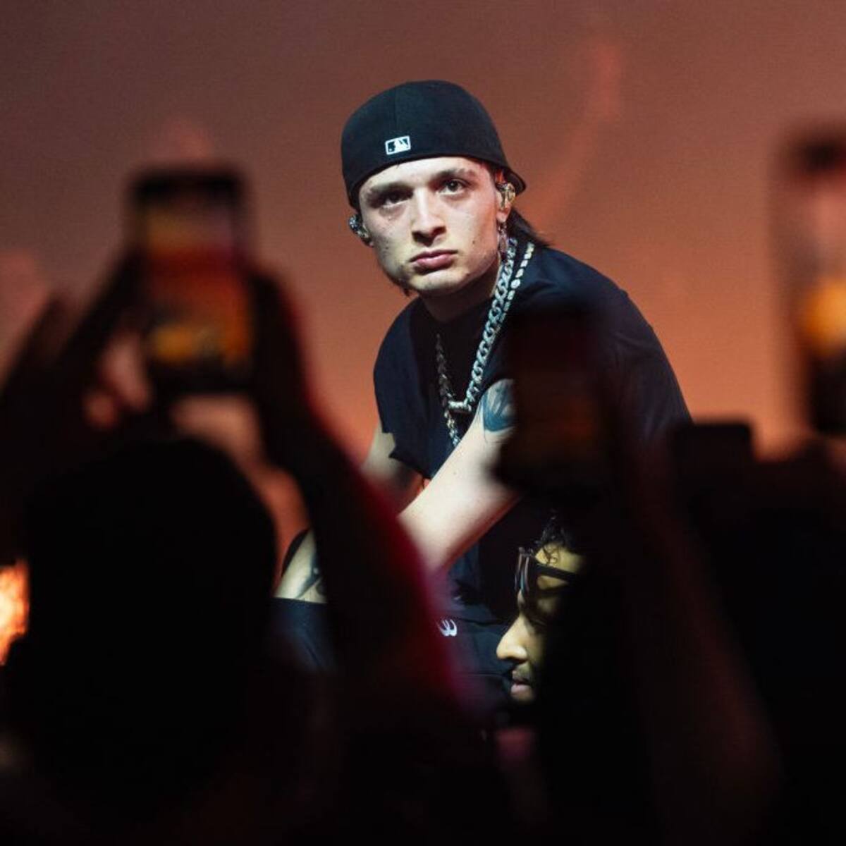 Peso Pluma’s Angry Message in His Return to the Stages: «A Lot of Controversy, But…»