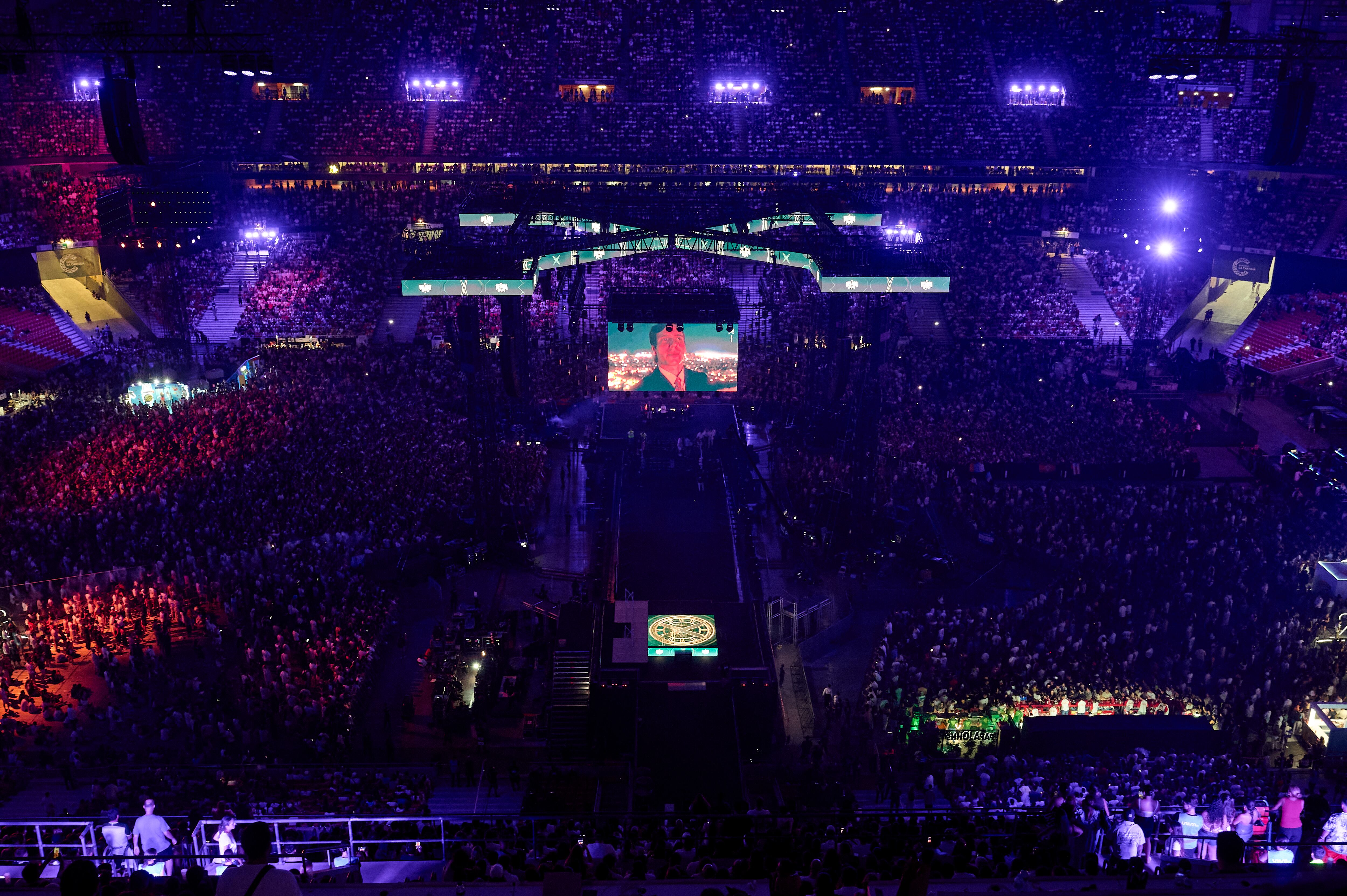 SEVILLA, SPAIN - JULY 25: General view of main stage during the honorific minute to argentinian influencer Gaspi, who passed away a few weeks ago in a helicopter crash during “La Velada Del Año VI”  at La Cartuja Stadium on July 25, 2026 in Sevilla, Spain. (Photo by Borja B. Hojas/Getty Images)