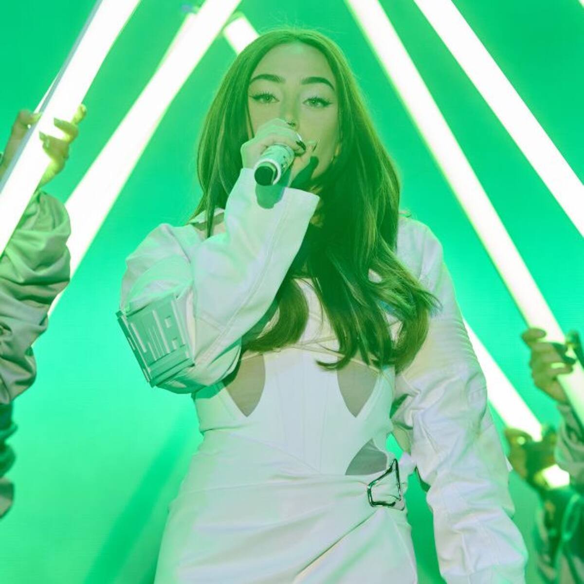 Nicki Nicole Announces First-Ever USA Tour: Dates, Tickets…