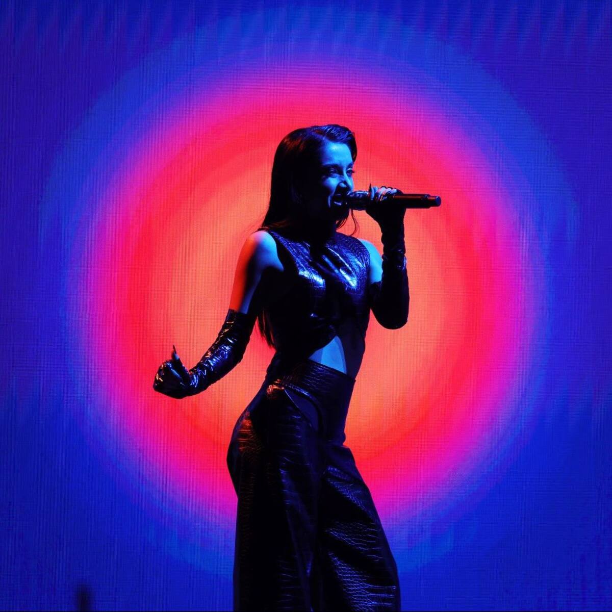 María Becerra: «I’ve Met a Lot of Mean and Self-Serving People That Wanted to Take Me to the Wrong Places»