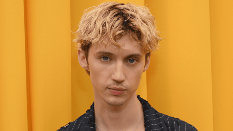 Troye Sivan Releases 'Got Me Started' Music Video - Los40.us