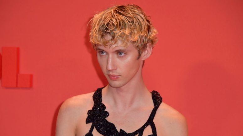 Troye Sivan’s Upcoming Single 'Got Me Started' Sets Social Media On ...