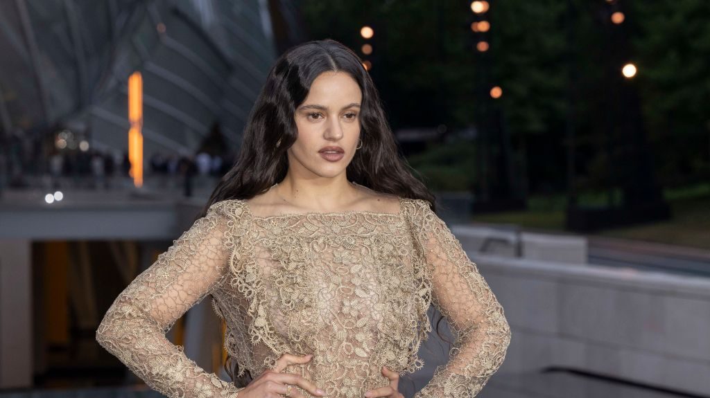 Rosal a Teases New Song Via WhatsApp Channel Meaning In English Los40 us