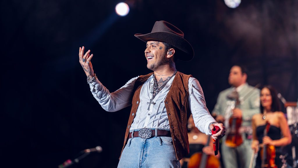 La razón por la que Christian Nodal ha sido hospitalizado